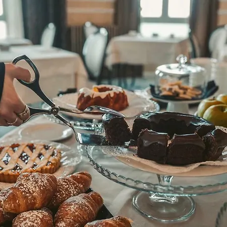 فندق مبيت وإفطار Mosca Charming House 3*